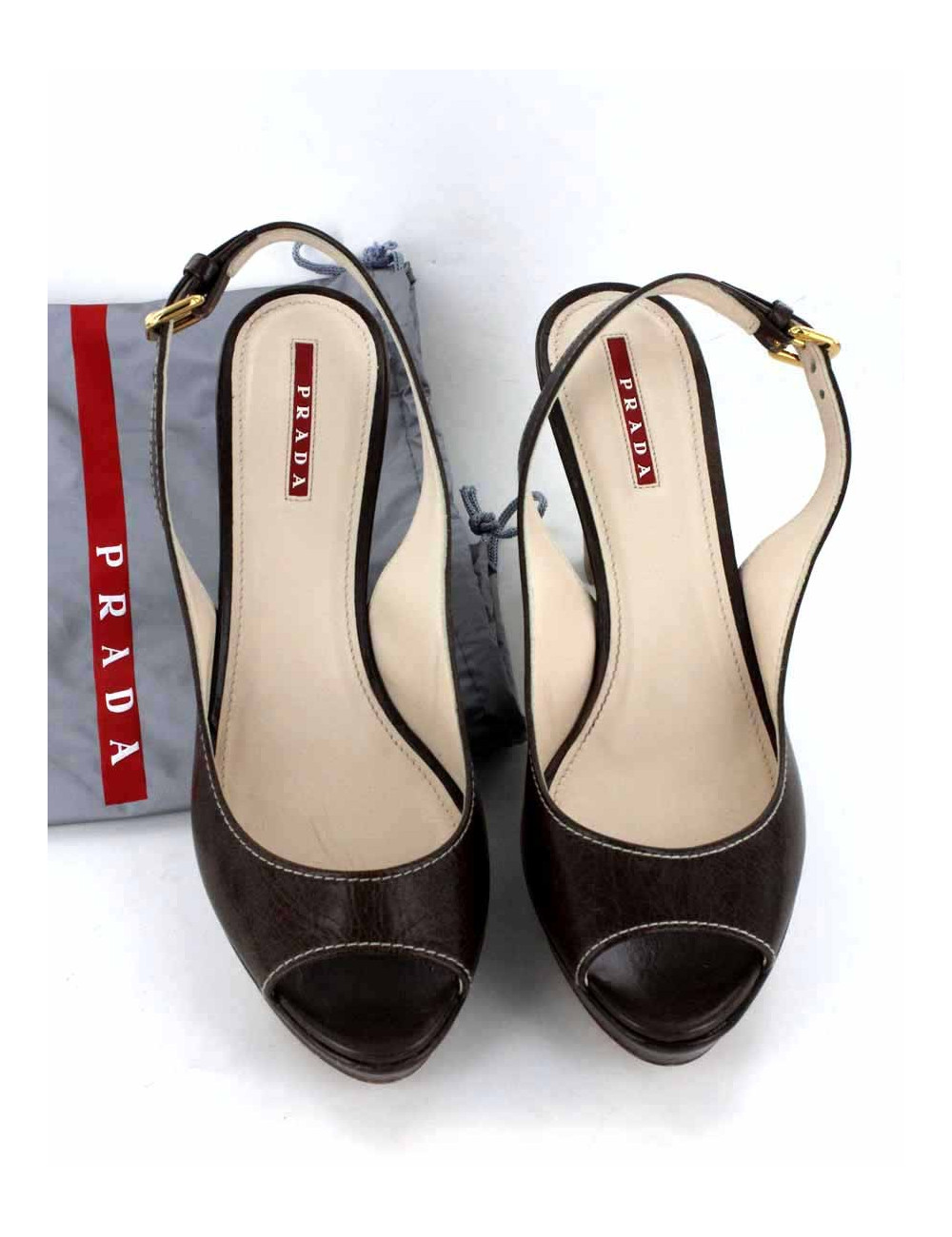 Escarpins PRADA en cuir marron T 39