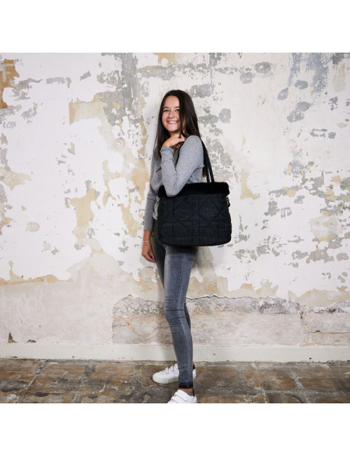 Sac toile mongram CHRSTIAN DIOR et fausse fourrure noire