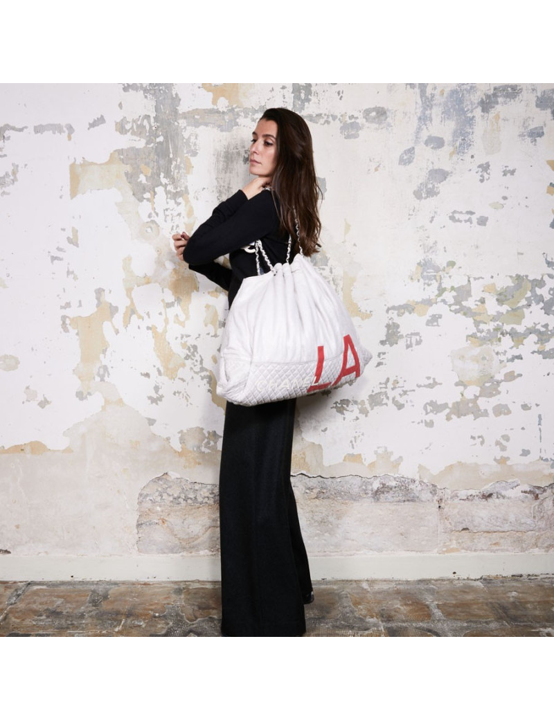 Grand cabas CHANEL "L A" beige