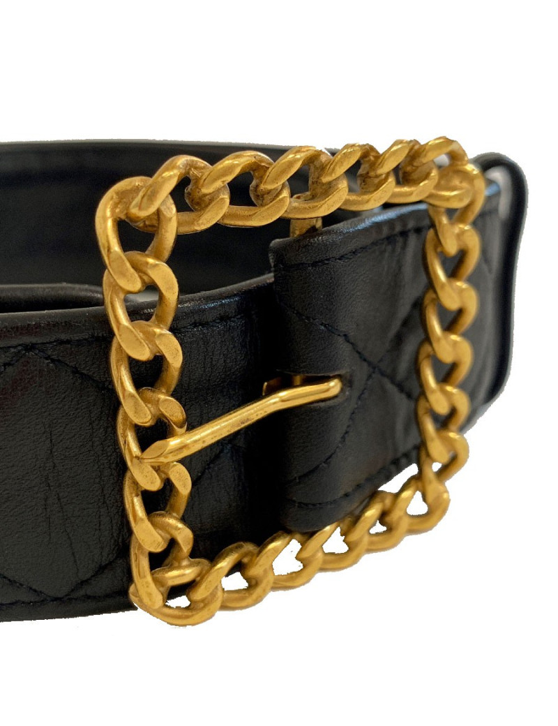 Ceinture T 65 CHANEL cuir d'agneau noir matelassé
