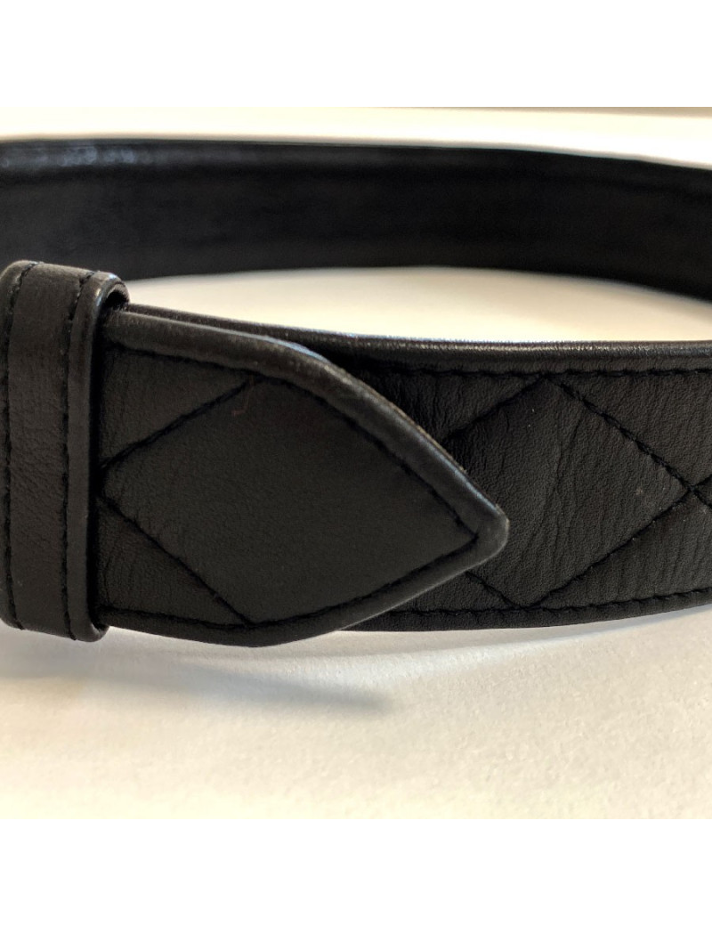 Ceinture T 65 CHANEL cuir d'agneau noir matelassé
