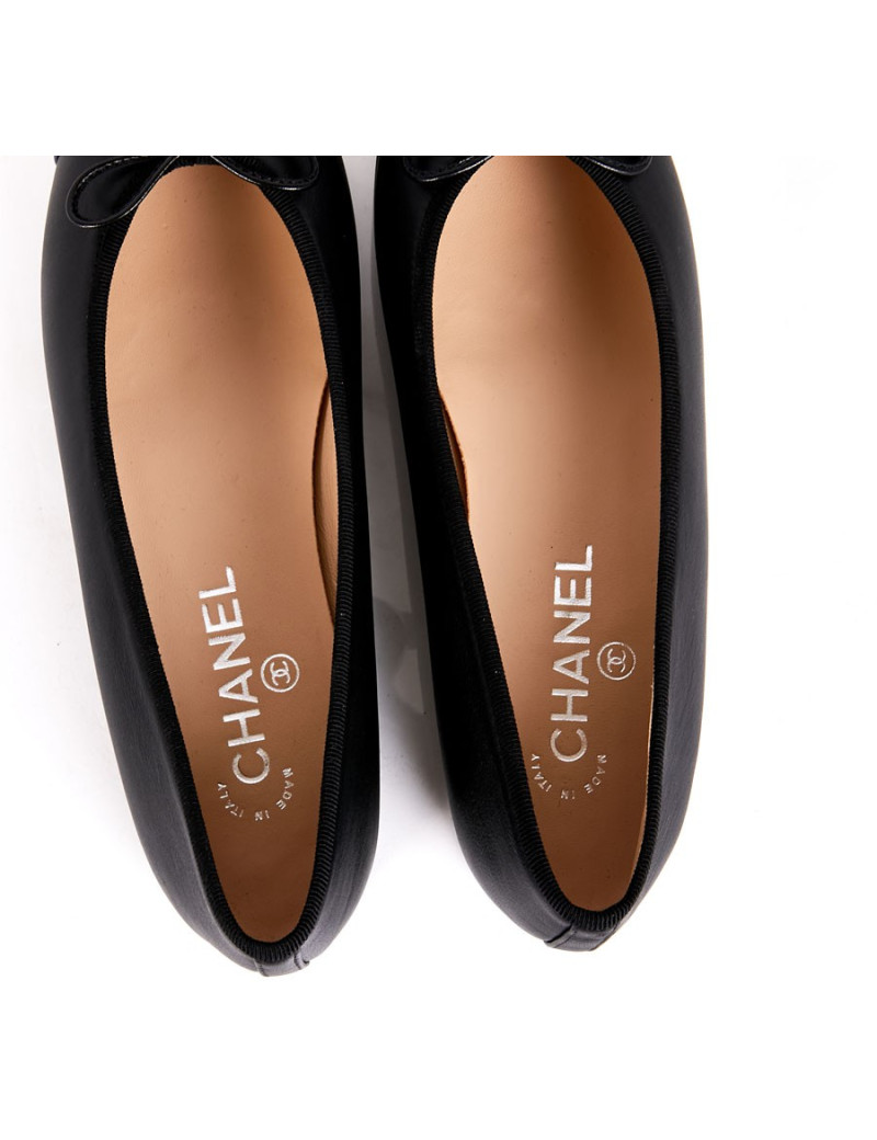 Ballerines T 38.5 CHANEL bicolores noires et bleues