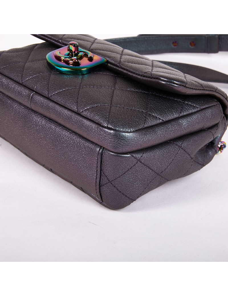 Sac CHANEL cuir de veau matelassé irisé mauve