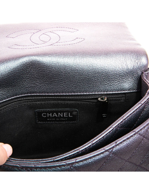 Sac CHANEL cuir de veau matelassé irisé mauve
