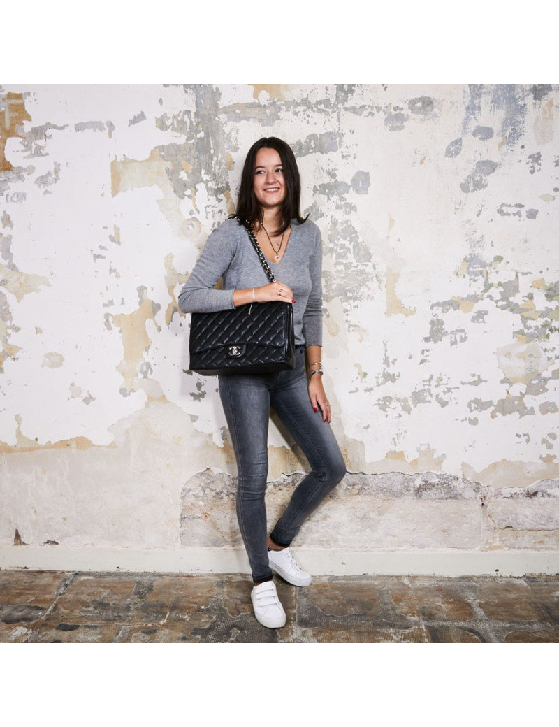 Sac jumbo CHANEL cuir caviar noir