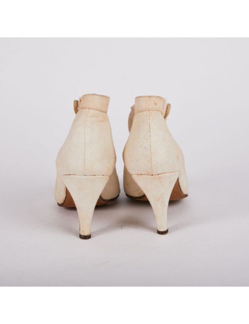 Escarpins Chanel T39 en toile de paille beige et noir