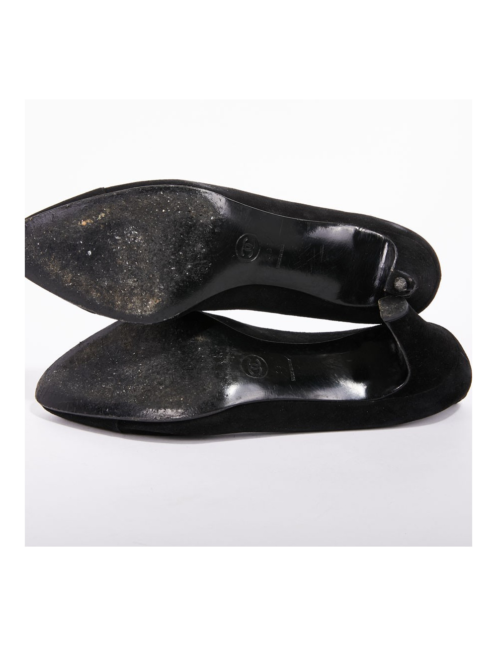 Escarpins Chanel T39,5 en veau velours noir