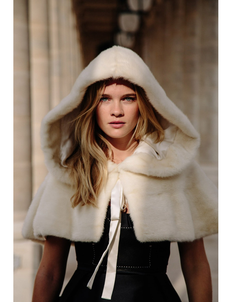 CELESTINA AGOSTINO short cape in white mink