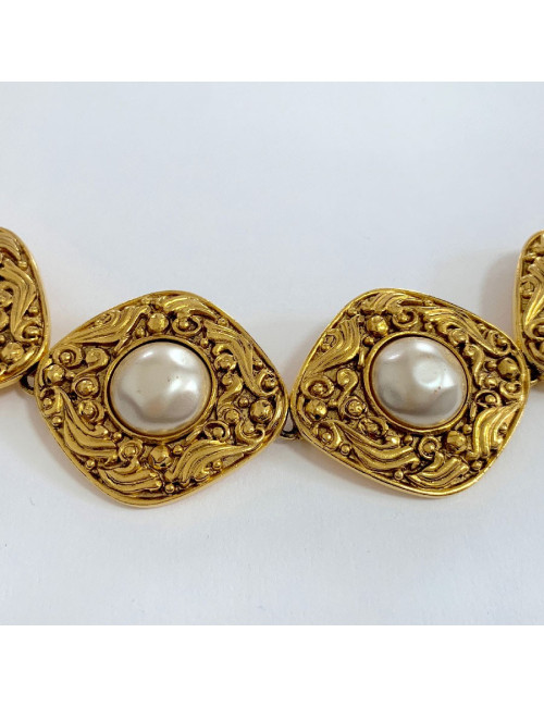 CHANEL Vintage gilded metal and pearly beads belt