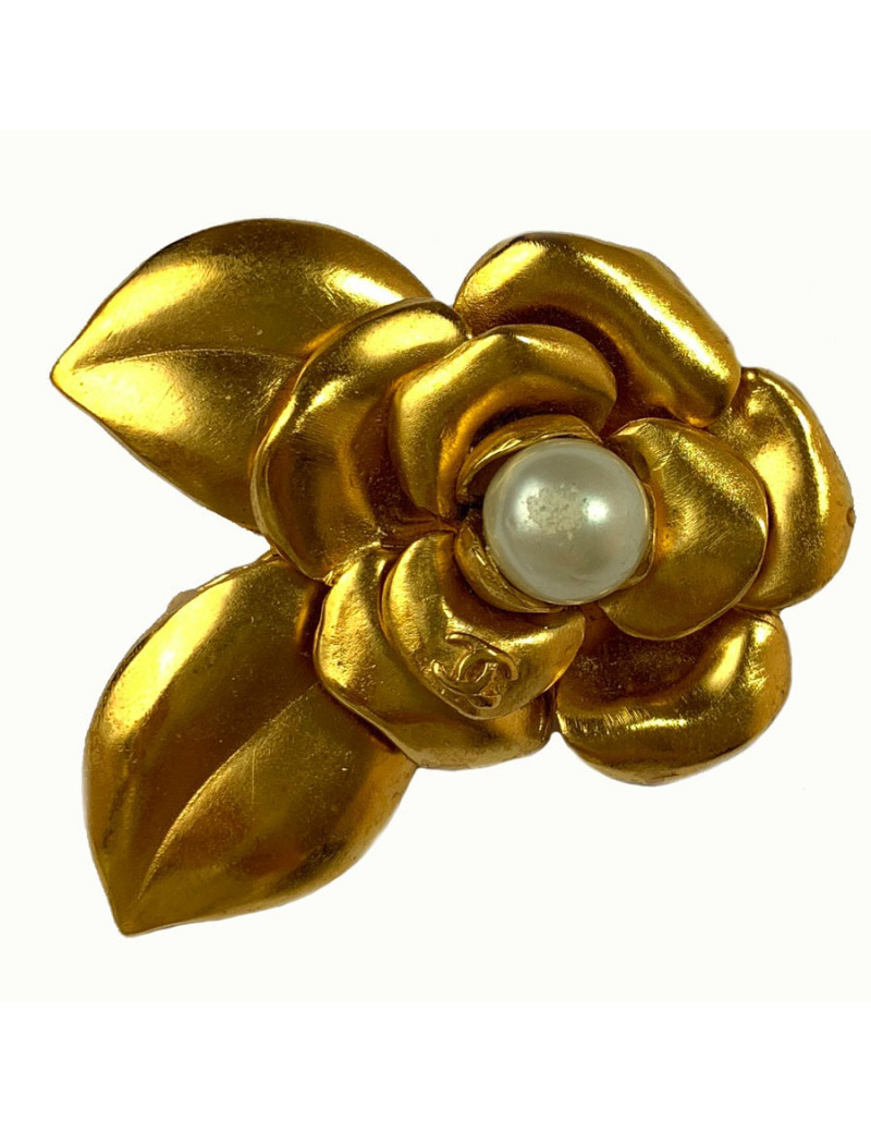 Broche CHANEL "CC" dorée vintage