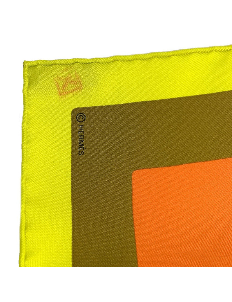 Carré 90 x90 HERMES soie 100%