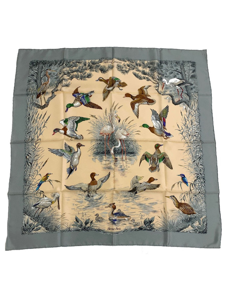 Carré 90 x 90 HERMES soie 100%