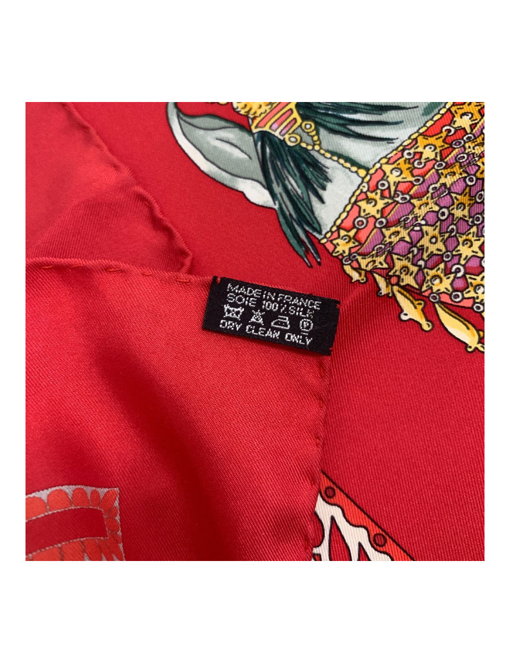 Carré HERMES "La danse du cheval Marwari" soie multicolore