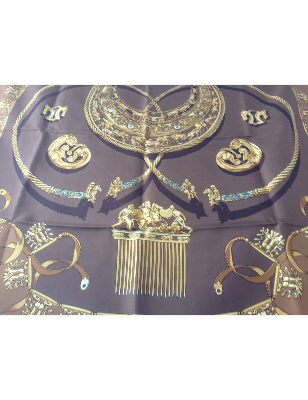 Carré "Les Cavaliers d'or" Hermès