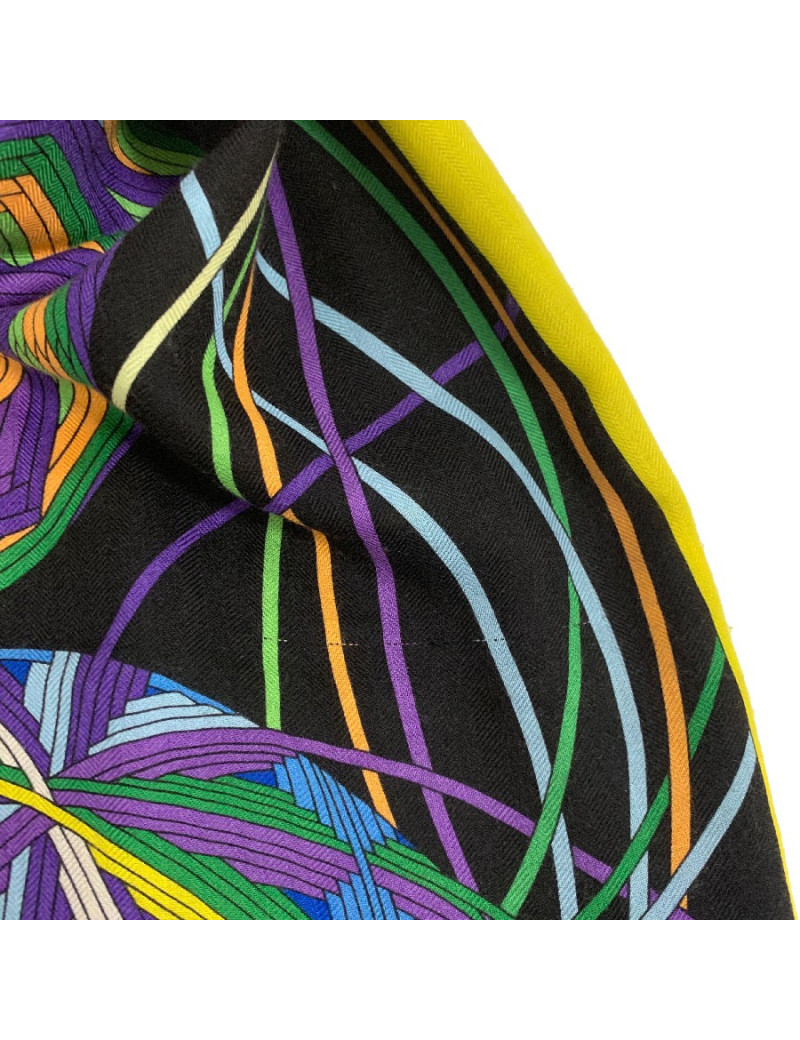 Châle HERMES 'L'Art du Temari' en cachemire et soie jaune
