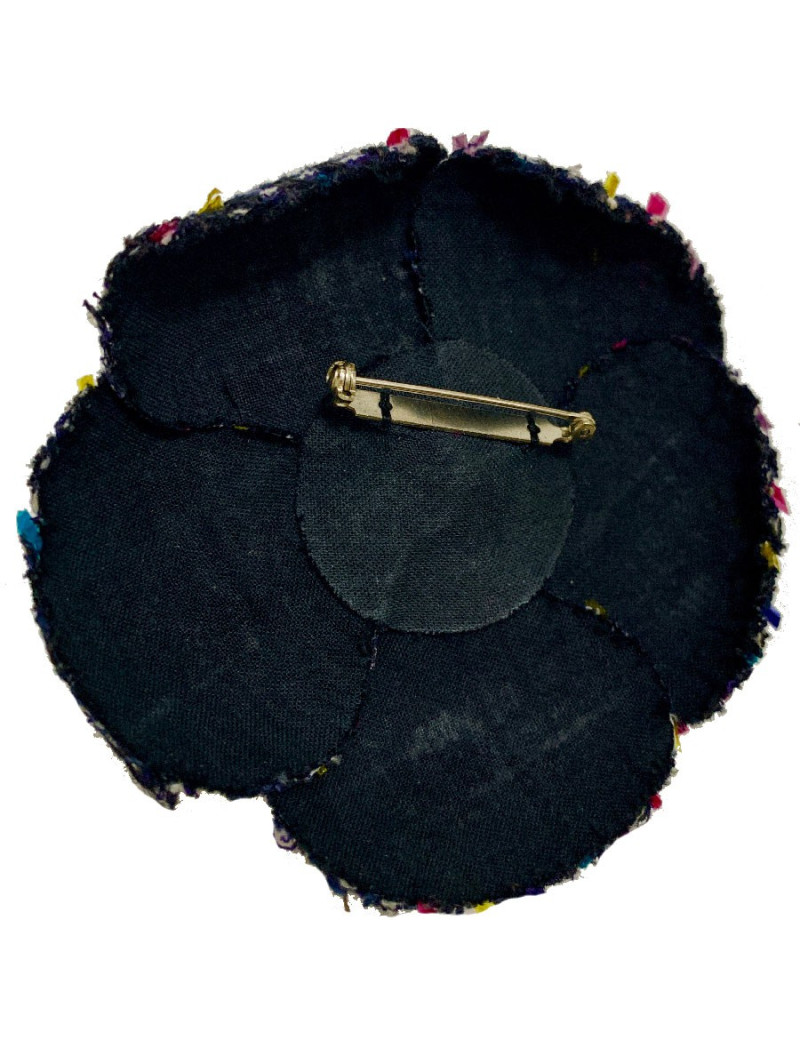 Broche camélia CHANEL tweed multicolore
