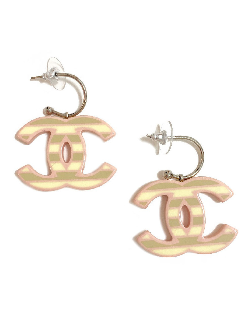 Clous CHANEL CC pendants en résine rose et beige