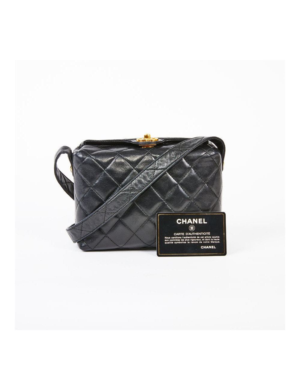 Sac vintage CHANEL cuir matelassé noir