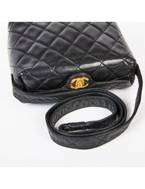 Sac vintage CHANEL cuir matelassé noir