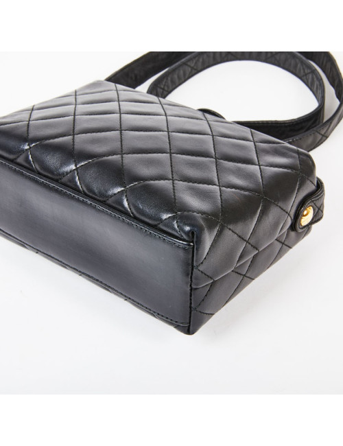 Sac vintage CHANEL cuir matelassé noir