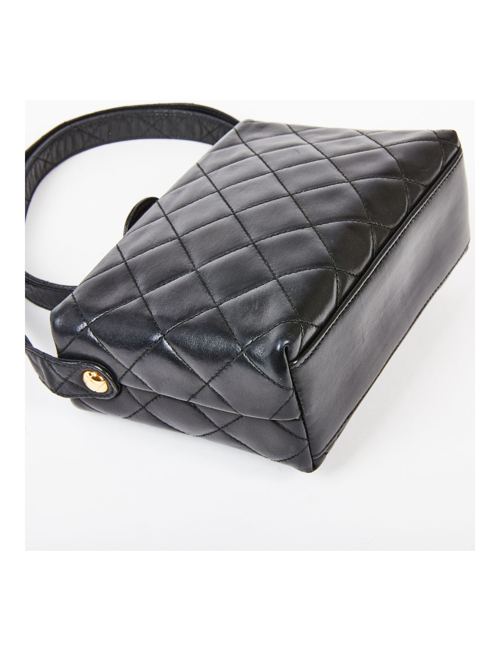 Sac vintage CHANEL cuir matelassé noir