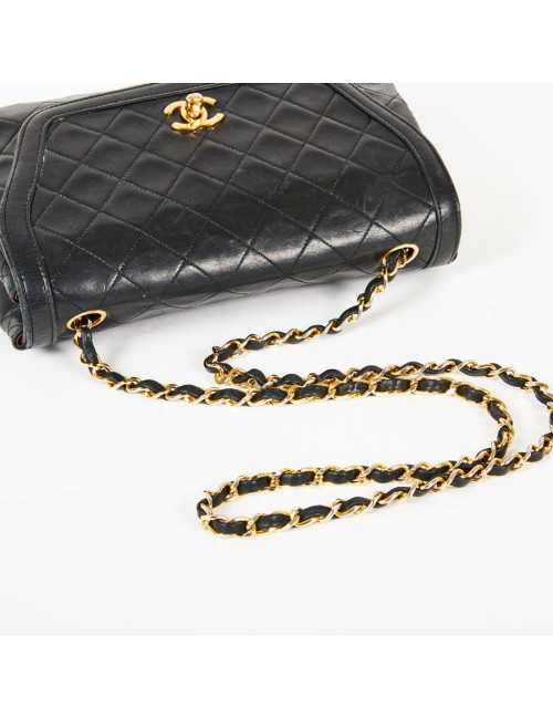 Sac CHANEL vintage cuir lisse noir matelassé