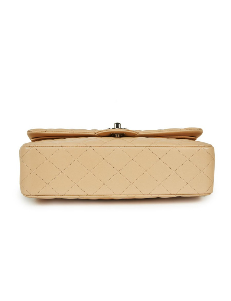 Sac Timeless CHANEL cuir lisse matelassé beige