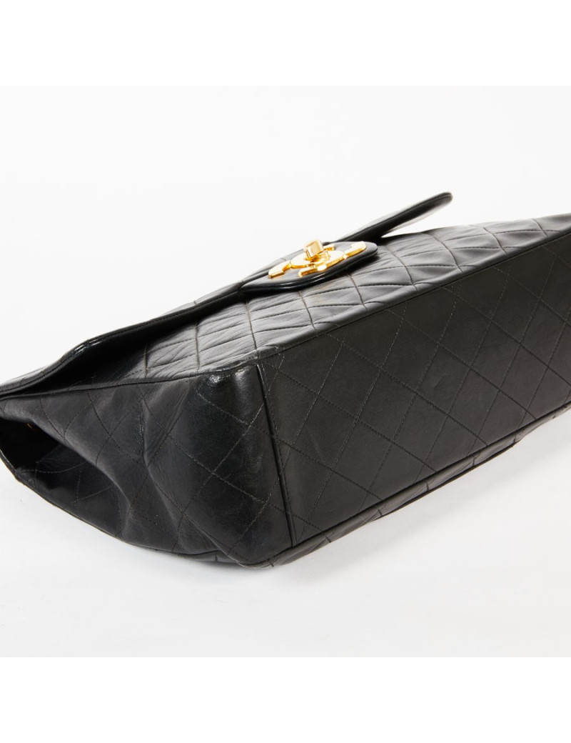 Maxi Jumbo CHANEL vintage cuir noir