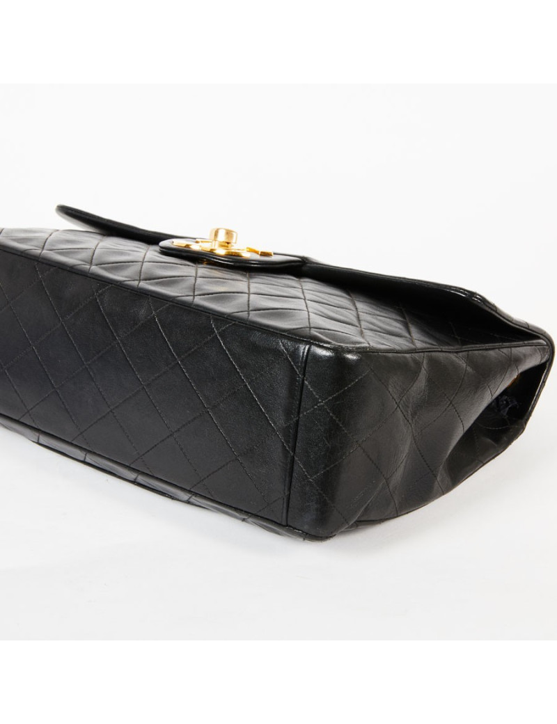 Maxi Jumbo CHANEL vintage cuir noir
