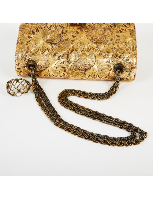 Sac Paris-Moscou CHANEL perforé doré