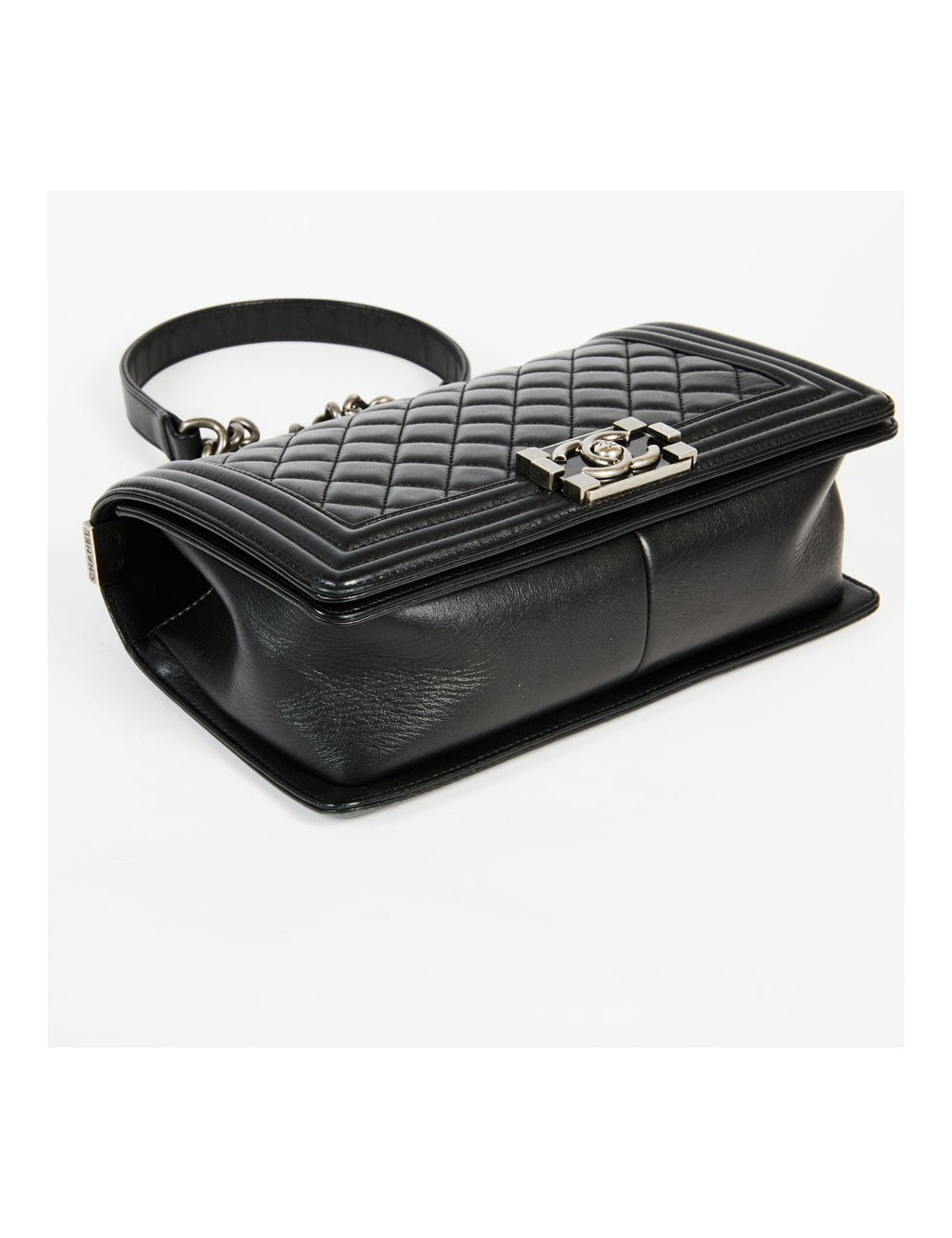 Sac Boy CHANEL cuir d'agneau matelassé noir