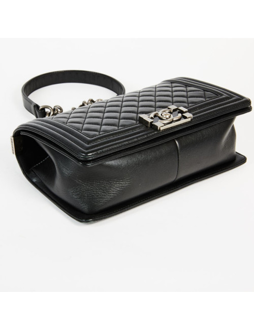 Sac Boy CHANEL cuir d'agneau matelassé noir