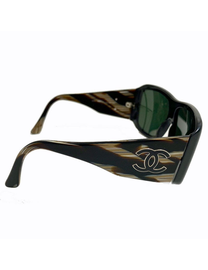 Lunettes de soleil CHANEL noires