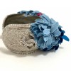 Bracelet CHANEL rigide argenté et fleurs en tissu