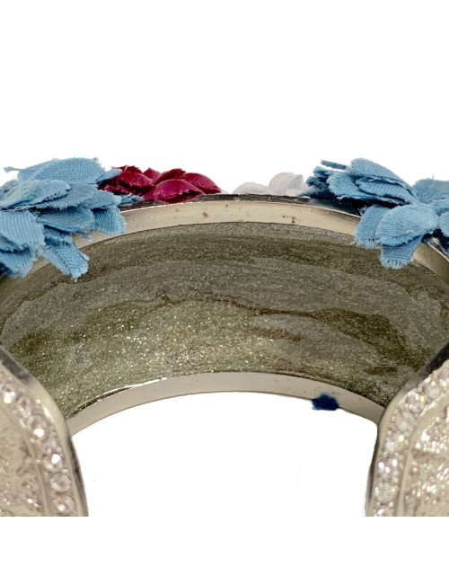 Bracelet CHANEL rigide argenté et fleurs en tissu