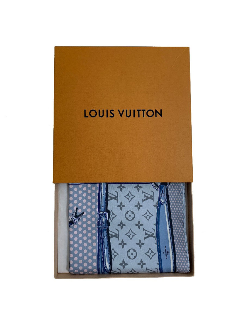 Foulard LOUIS VUITTON en soie 100%