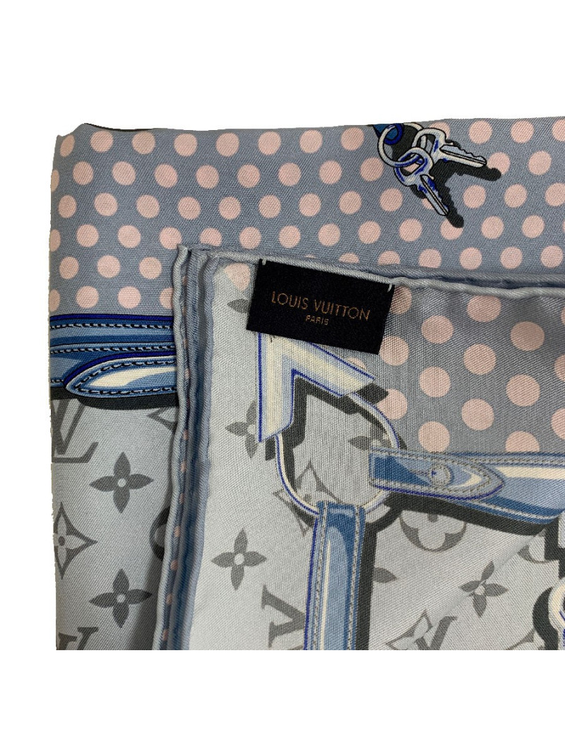 Foulard LOUIS VUITTON en soie 100%