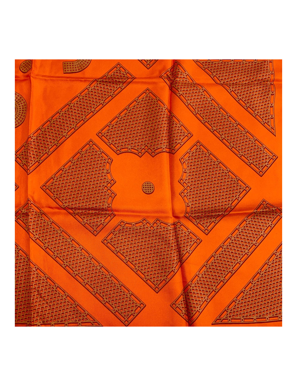 Carré HERMES "HERMES SELLIER" soie 100% orange