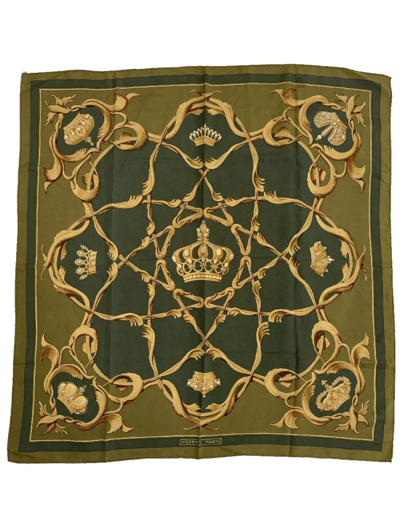 Carré HERMES SOIE 100 %