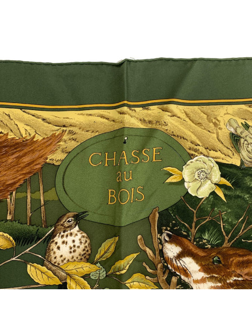 Carré HERMES "Chasse au bois" soie 100%