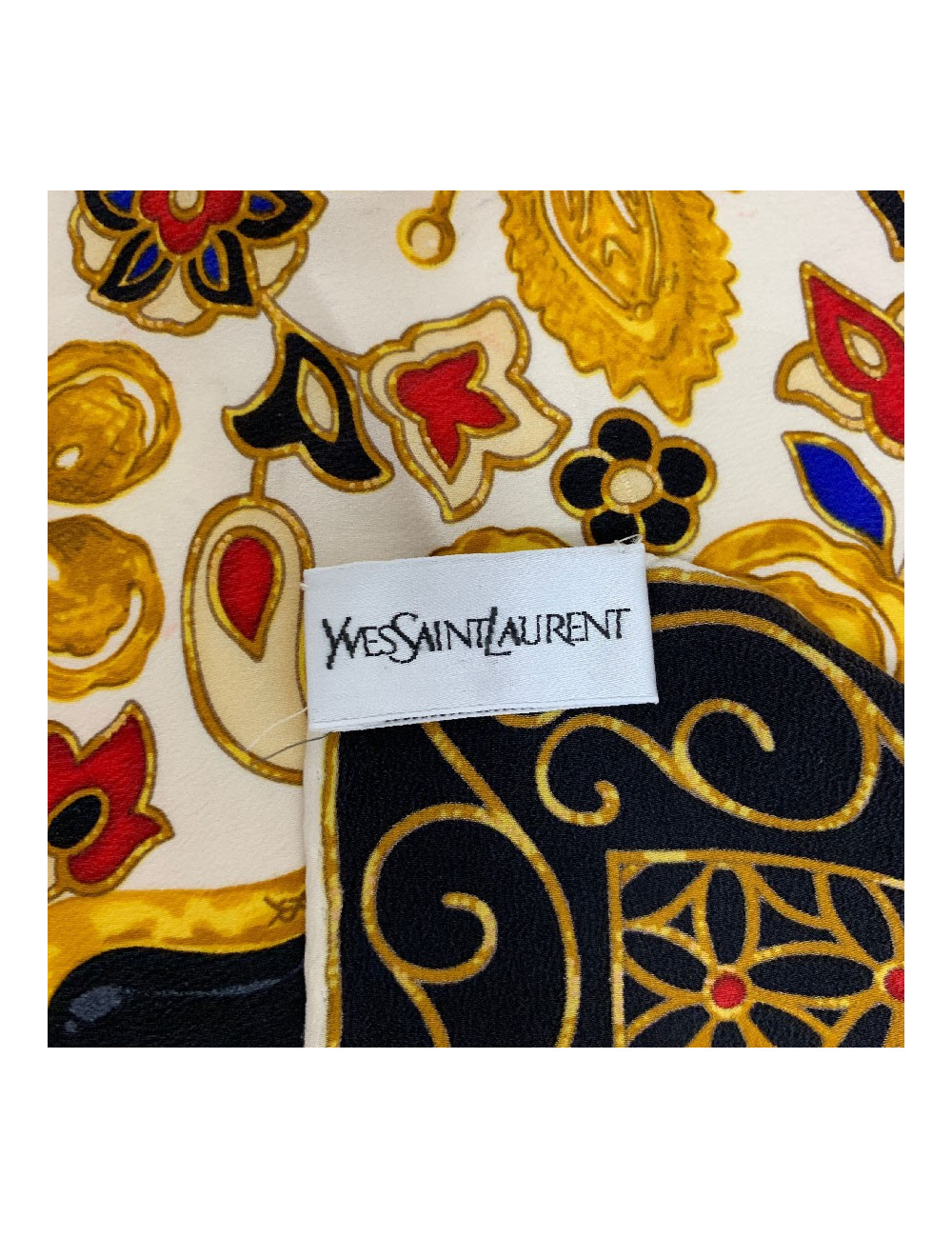 Carré de soie YVES SAINT LAURENT noir, or et beige