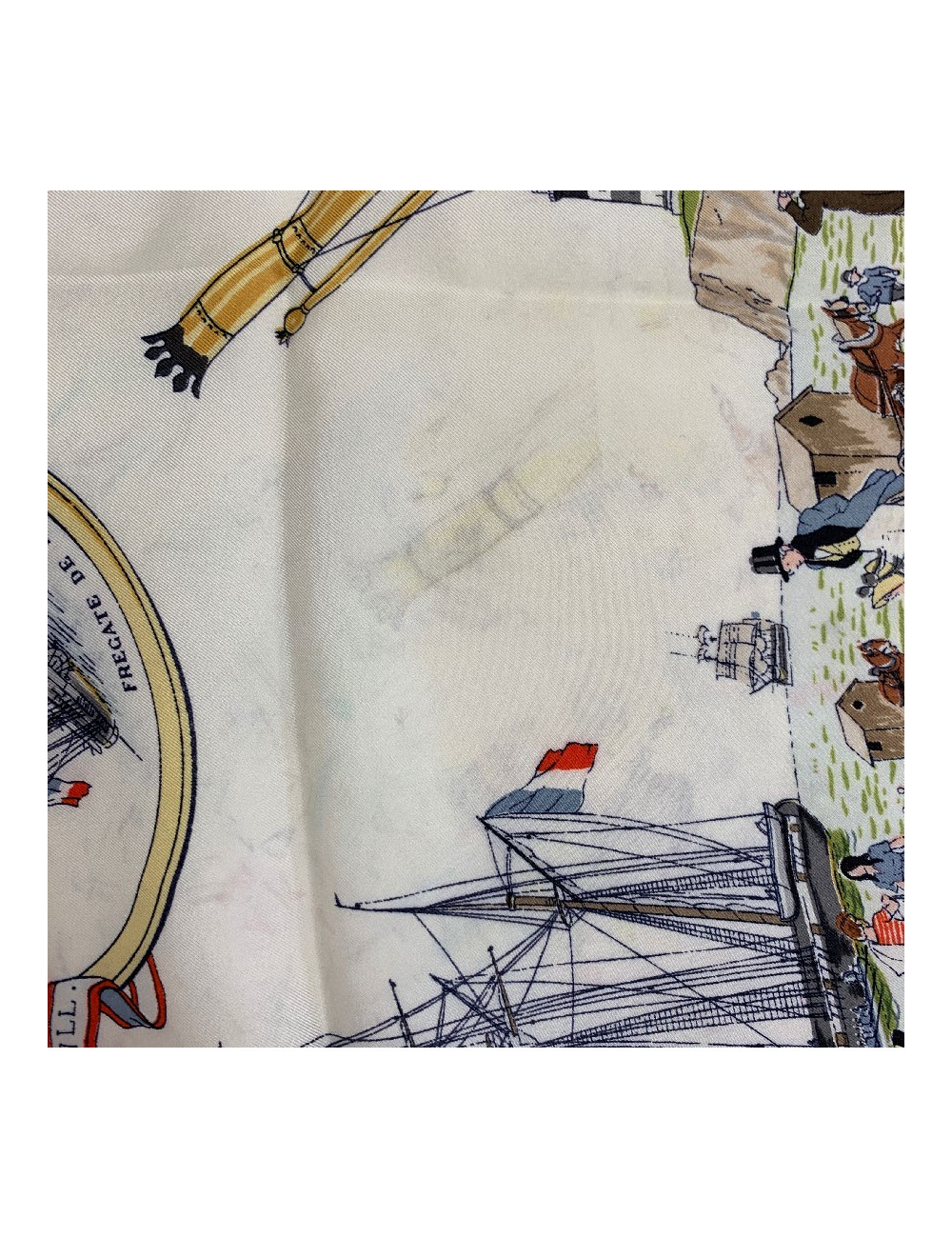 Carré HERMES "Les merveilles de la vapeur" soie 100%