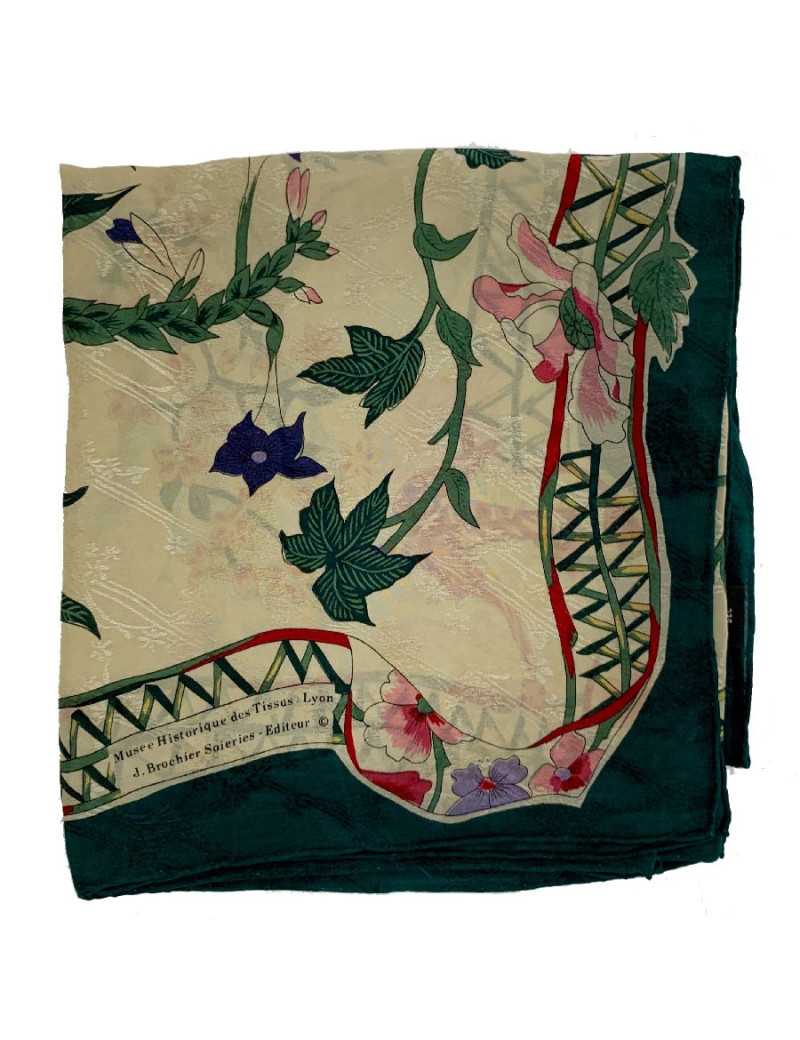 Foulard motif fleurs
