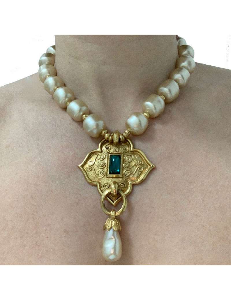 Collier JEAN LOUIS SCHERRER Vintage en perles nacrées