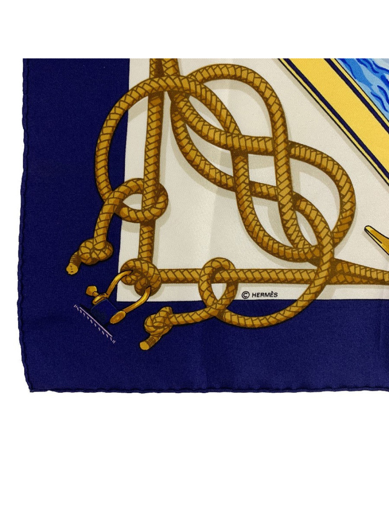 Foulard soie HERMES 'Retour de Pêche' en soie bleue