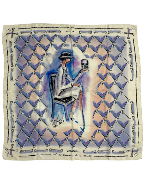Foulard CHANEL Coco en soie ivoire édition limitée