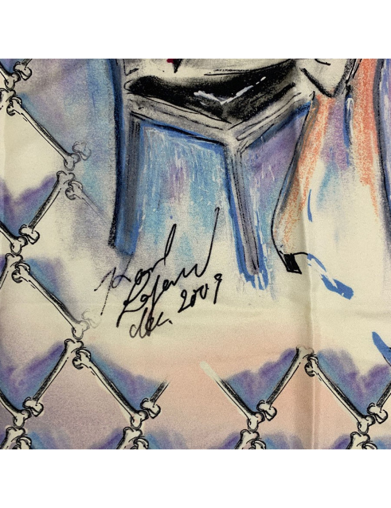 Foulard CHANEL Coco en soie ivoire édition limitée