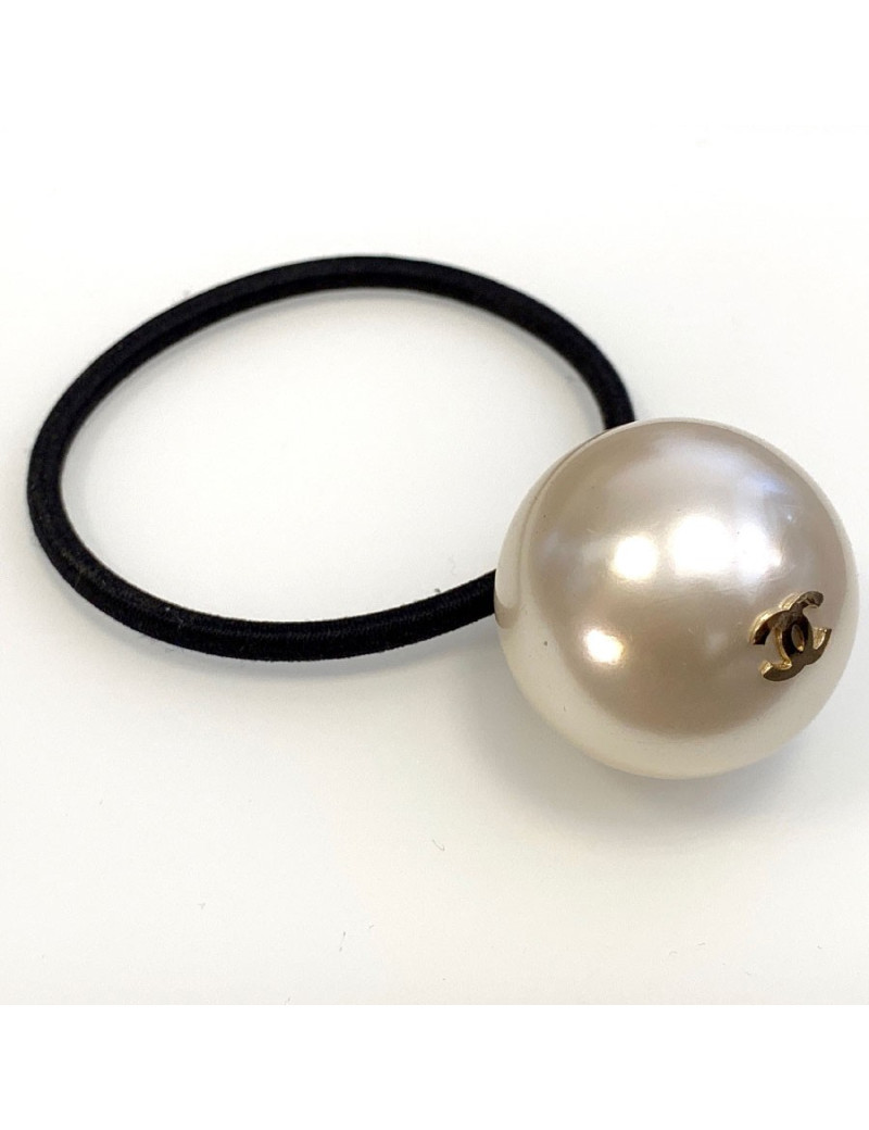 Bijou de cheveux Chouchou CHANEL noir avec perle nacrée