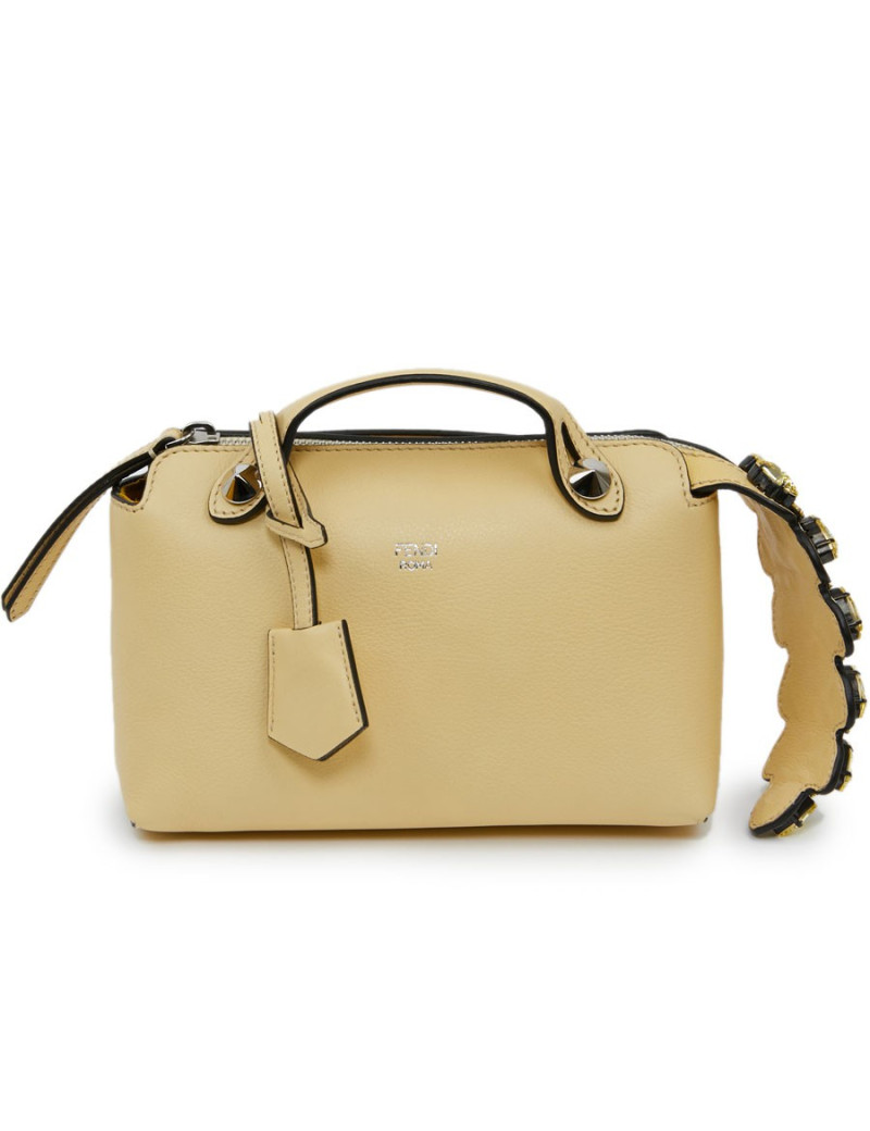 Sac FENDI jaune pale et strass
