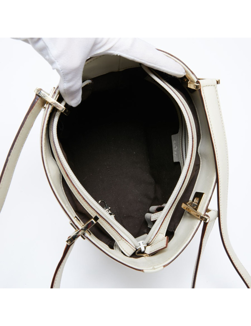 Sac seau GUCCI cuir embossé beige
